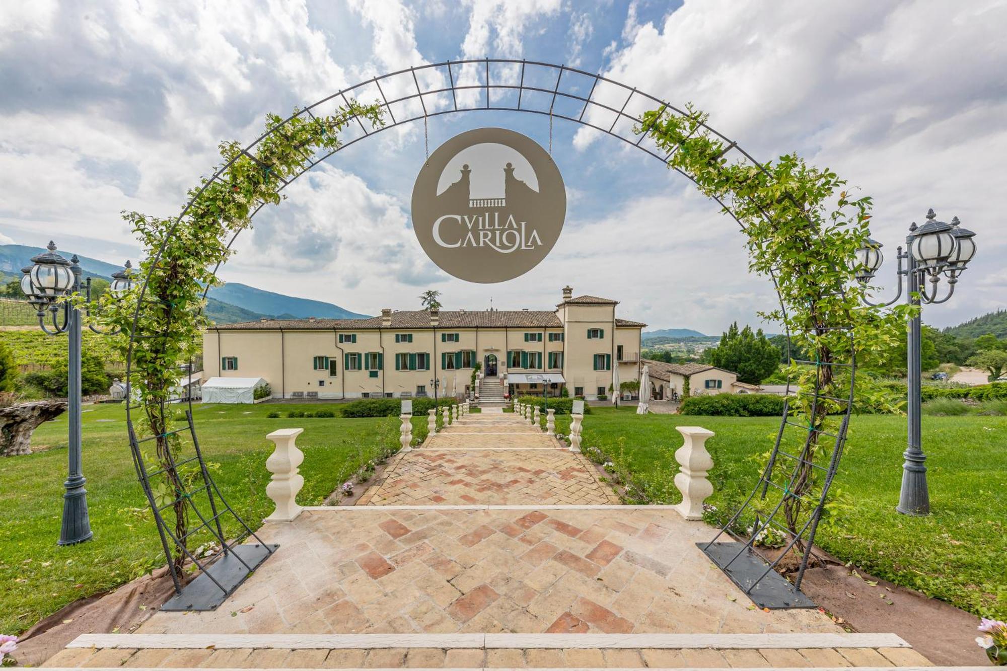 Hotel Villa Cariola Каприно-Веронезе Экстерьер фото
